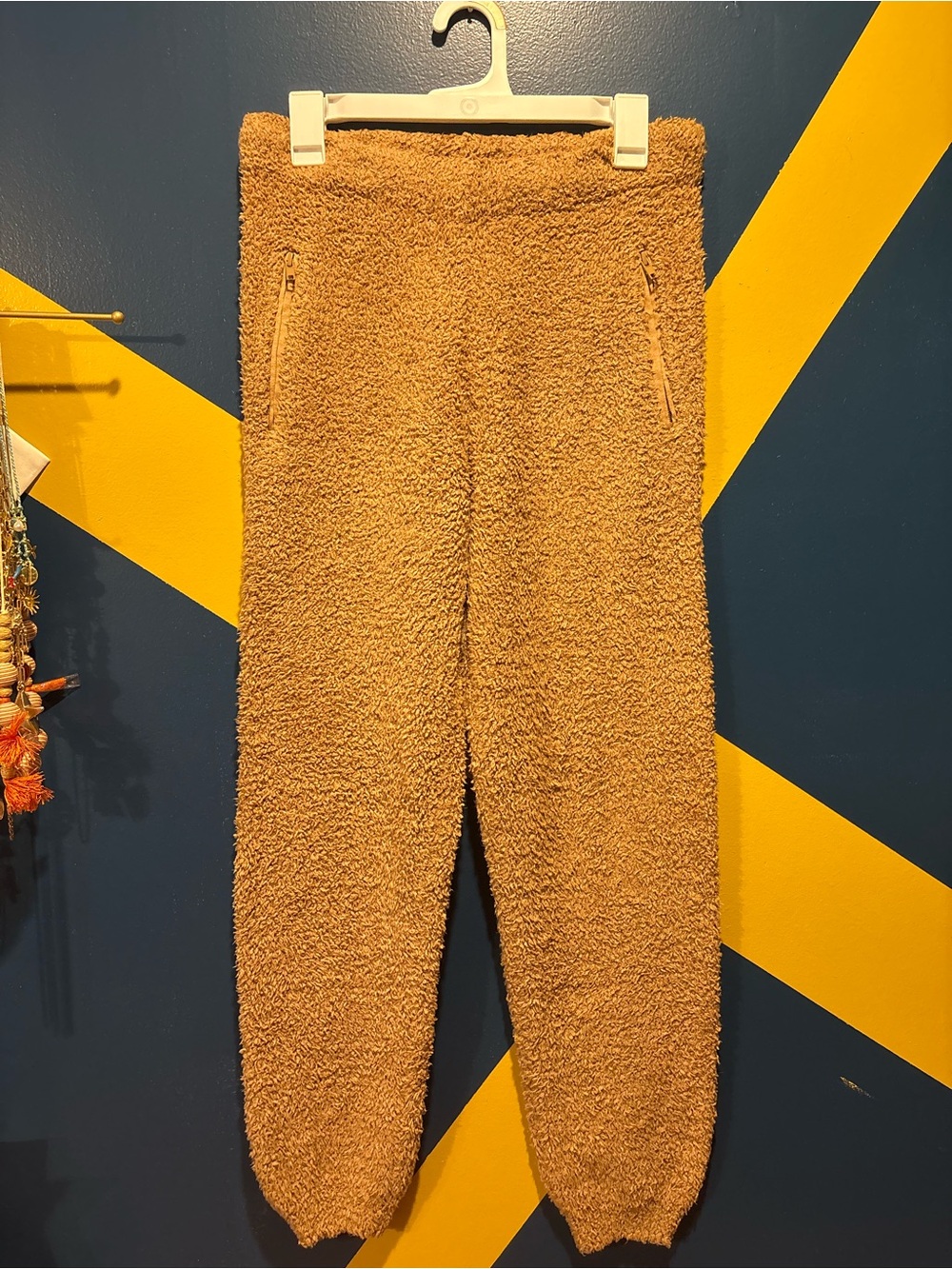 SKIMS Tan Teddy Jogger Pants EUC